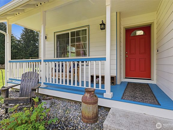 5th image of 9227 176th Avenue SW
