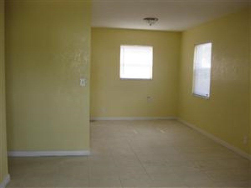 2nd image of 1151 NW 17th Ave