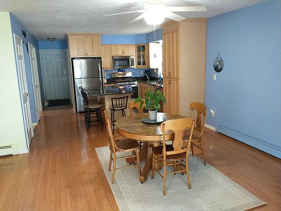4th image of 2526 E Shore Dr