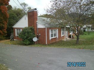 2703 E. Oakland Avenue, Johnson City, TN 37601
