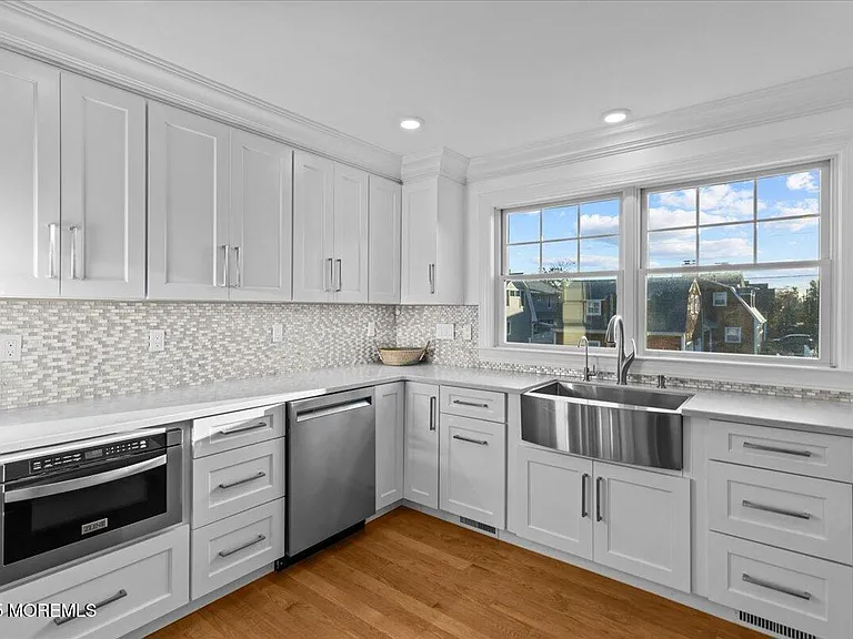 382 Western Ave — Photo 14