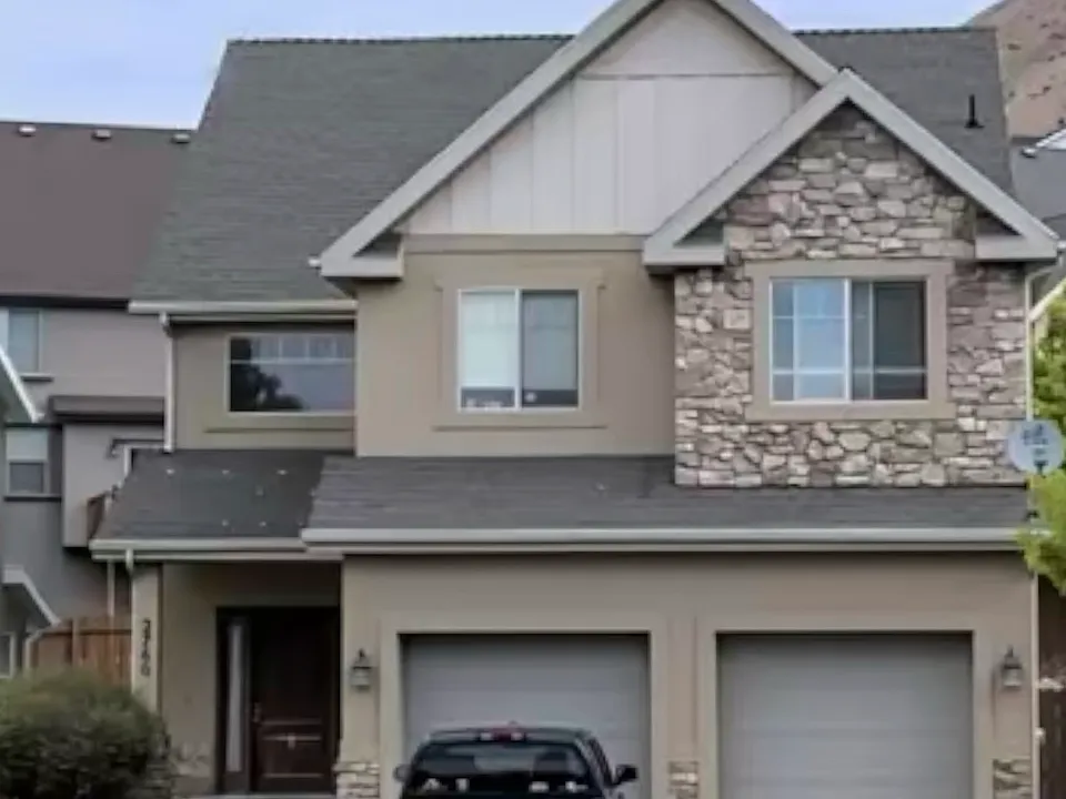 5286 N Fox Hunters Loop