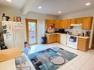 10 Newcastle Rd #10, Brighton, MA 02135