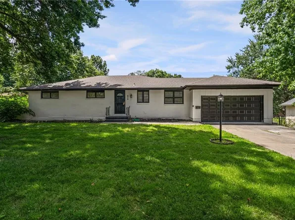 8819 E 61st St, Raytown, MO 64133