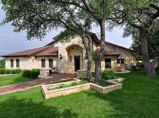 402 Coronado Dr, Kerrville, TX 78028