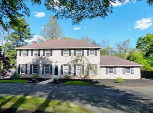 1536 Makefield Rd, Yardley, PA 19067