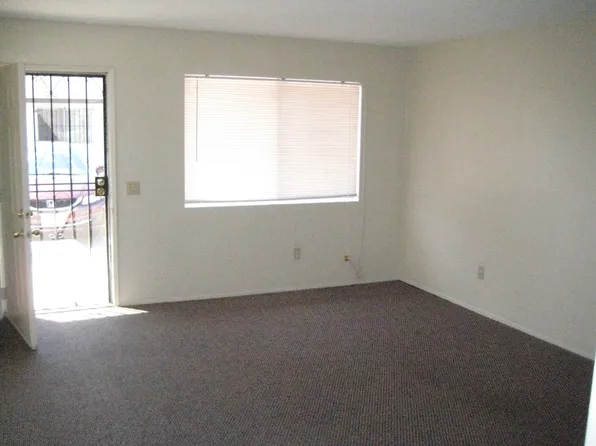 4797 A St #4, San Diego, CA 92102