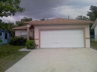 2nd image of 2420 Gulfstream Dr