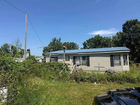 2nd image of 1713 Sisson Rd