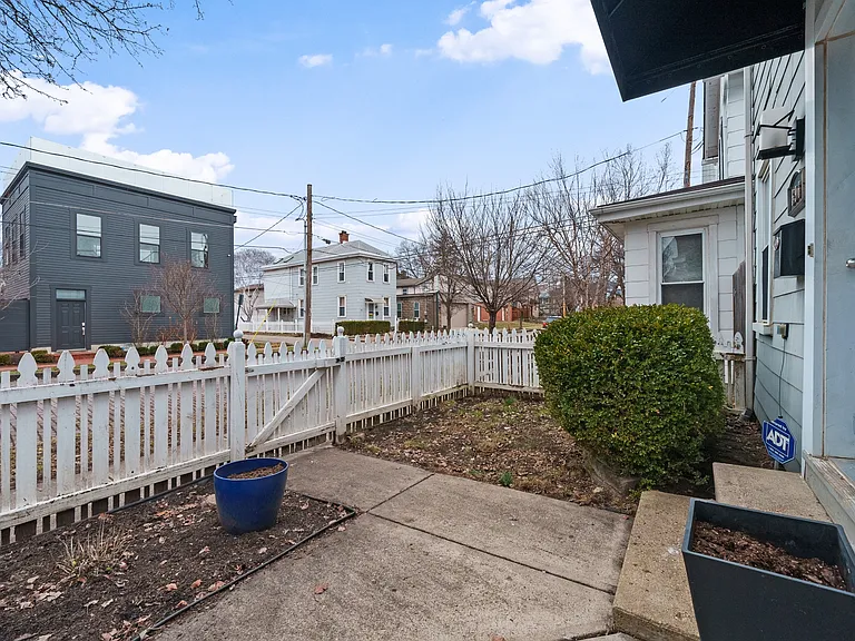 696 S 9th St — Photo 21