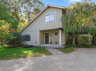 197 Treescape Dr, East Hampton, NY 11937