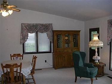 5th image of 2235 Gary Dr
