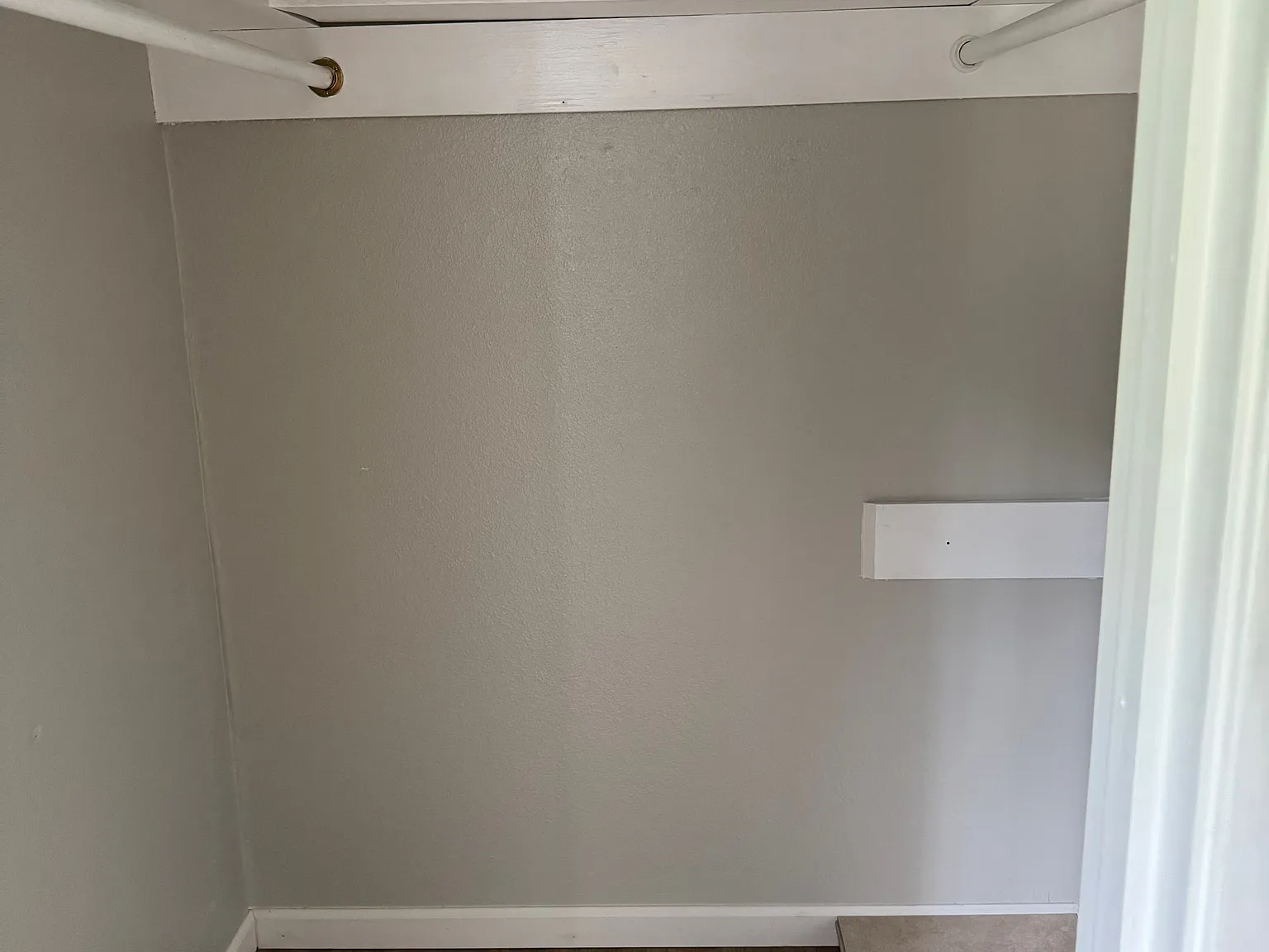 2 bed, 1.5 bath, 1424 sqft, $1,375 — Photo 3