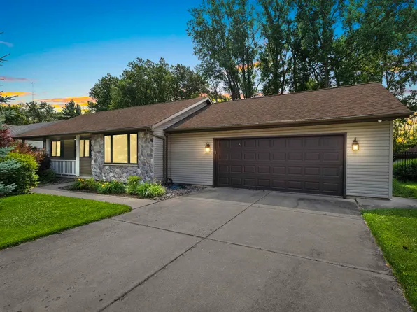 2320 Constellation St, Green Bay, WI 54303
