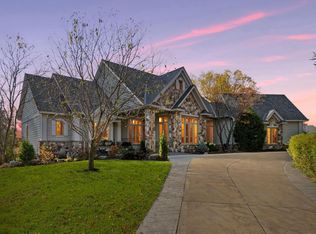 18709 Melrose Chase, Eden Prairie, MN 55347