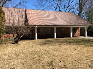 1301 Rio Vista Dr, Dalton, GA 30720