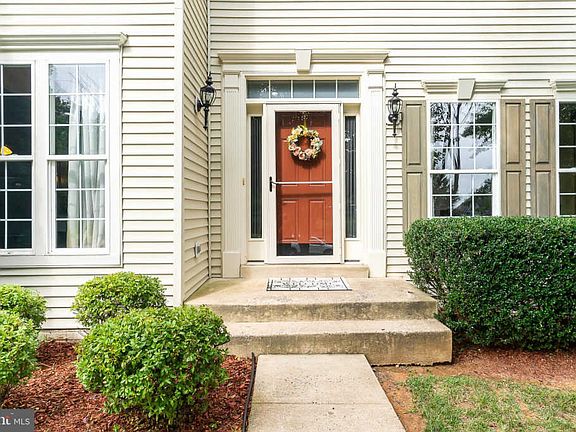 2nd image of 156 Autumn Wind Ct