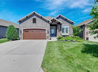 22174 W 121st St, Olathe, KS 66061