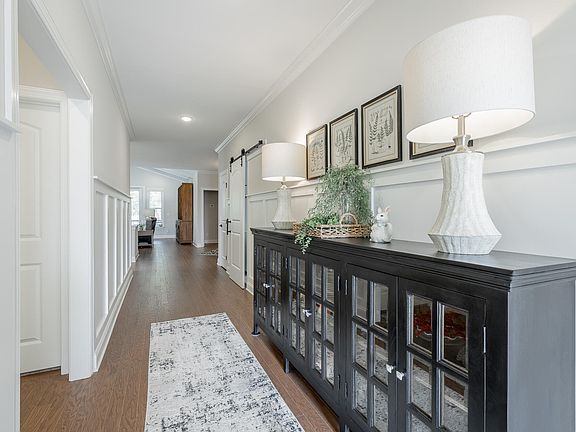 2nd image of 8896 Little Pine Ln