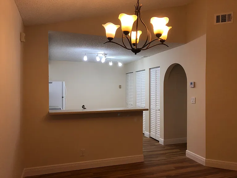 10111 W Sunrise Blvd #303 — Photo 4