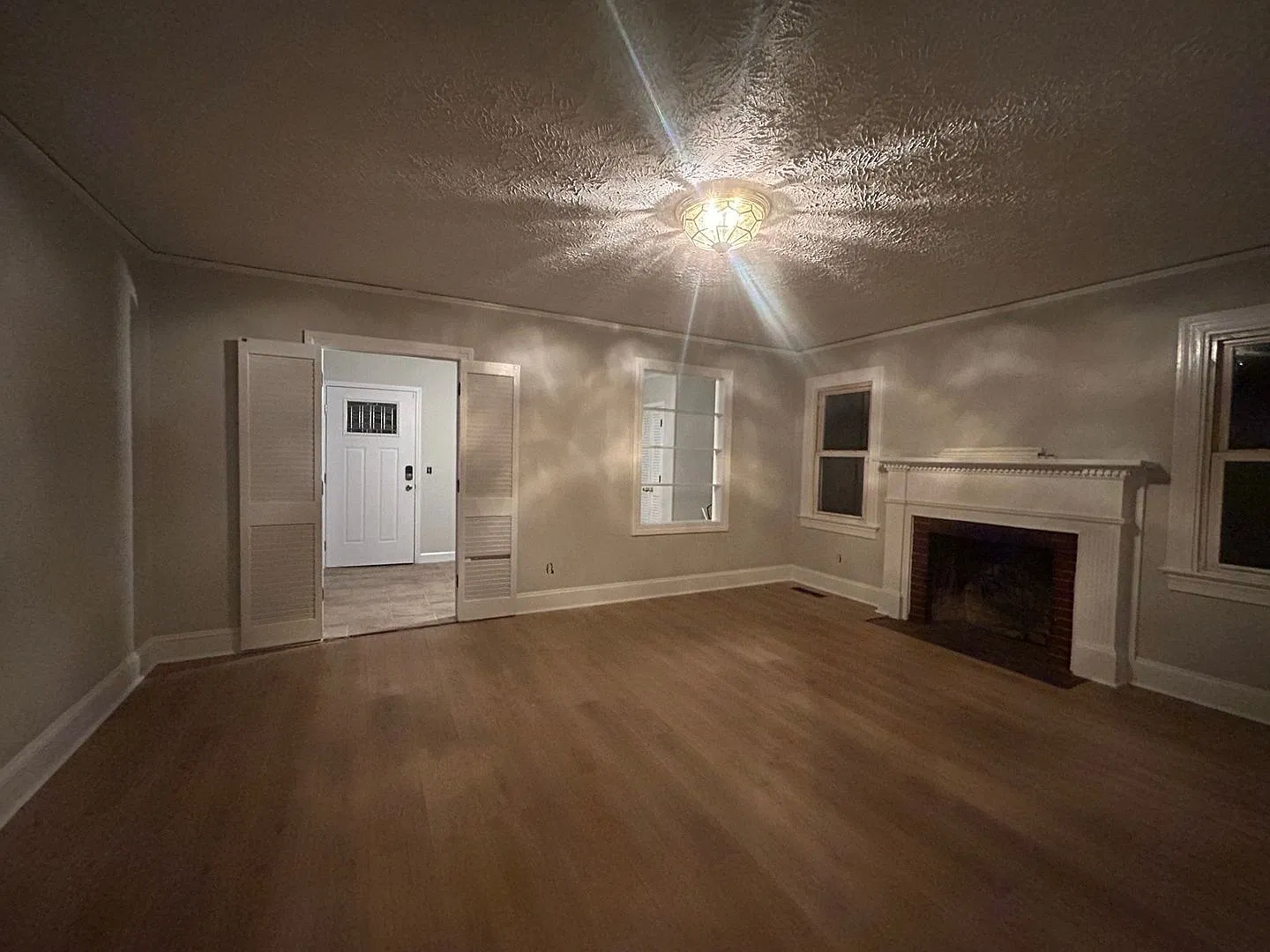 1607 Ramsey ~ Kings Terrace — Photo 4
