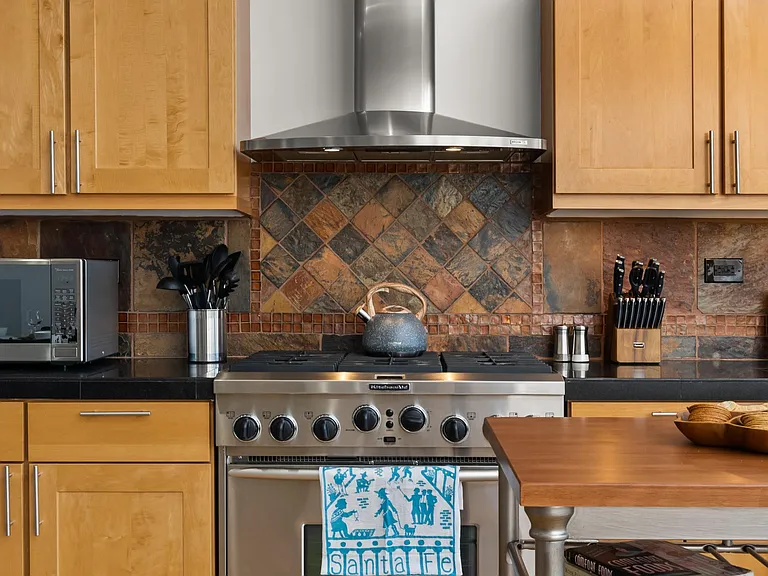 1010 Marquez Pl #L — Photo 13
