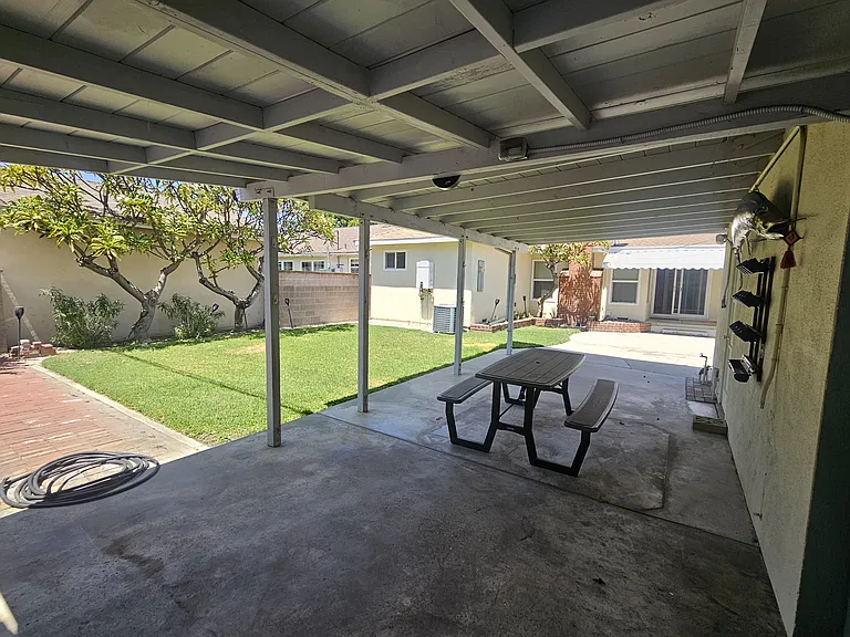 7618 Cleargrove Dr — Photo 28