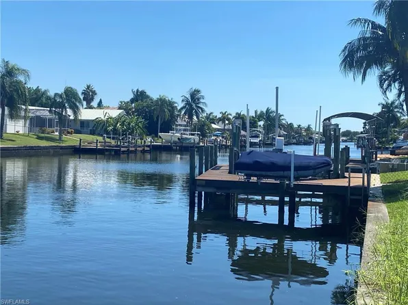 1205 SE 20th Ct, Cape Coral, FL 33990