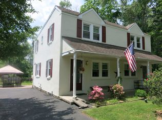 512 Sardaro Ln, Norristown, PA 19401