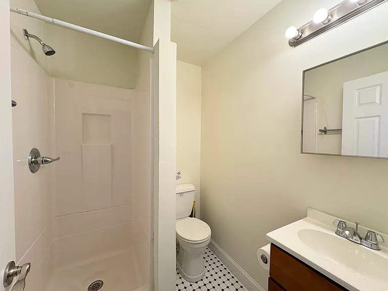1131 W Nevada St #1 — Photo 16