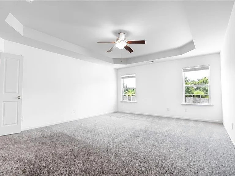 7095 Gladstone Cir — Photo 12