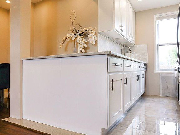 5th image of 367 Avenue S #2D