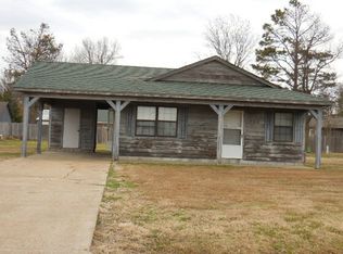406 Elm St, Keiser, AR 72351