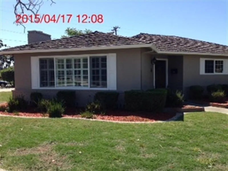 1552 Koch Ln photo 1