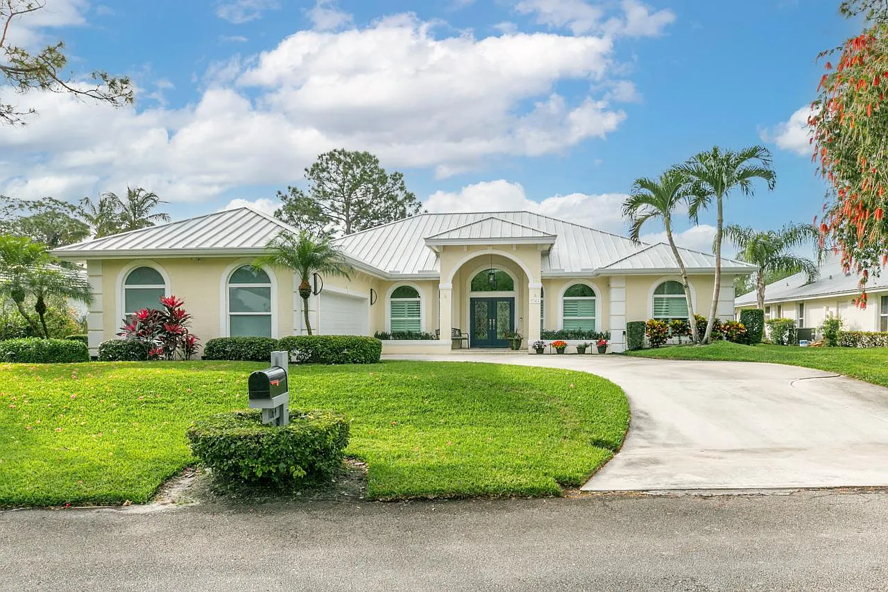 4 bed, 2800 sqft, $5,000 — Photo 2