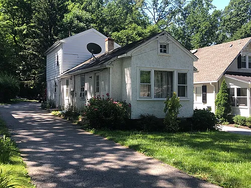 654 Upper Weadley Rd Photo 1