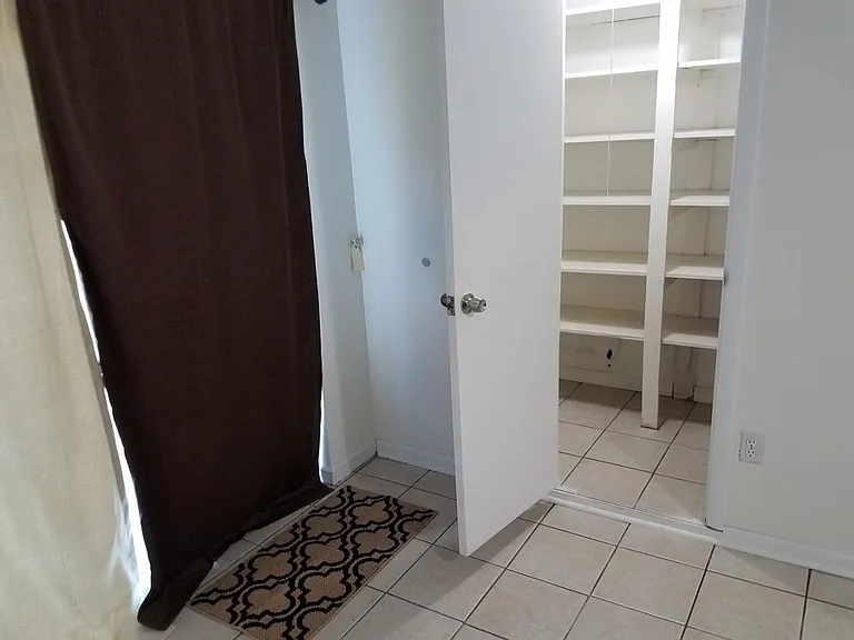 2316 Providence St #G1 — Photo 7