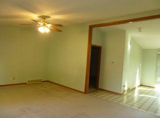 605 Claggett Ave, Waupun, WI 53963