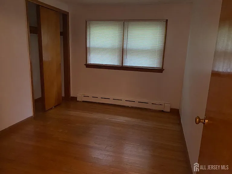 123 Highland Ave — Photo 8