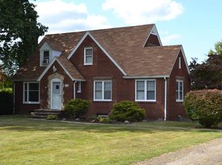 1419 Schneider St NW, North Canton, OH 44720