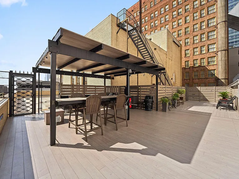 705 Main St #516 — Photo 22