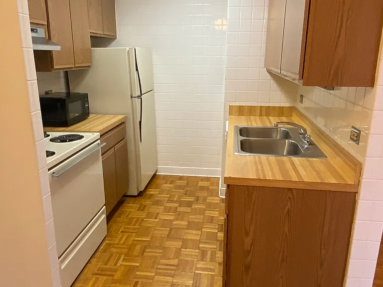 531 W Deming Place — Photo 32