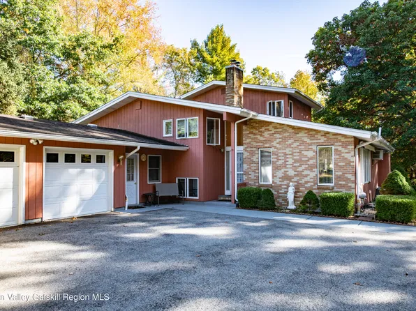 5 Carol Drive, Hopewell Junction, NY 12533