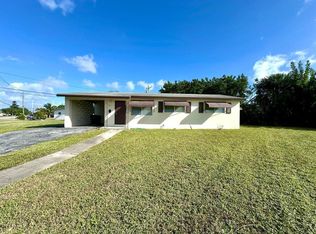 861 W Ilex Dr, Lake Park, FL 33403