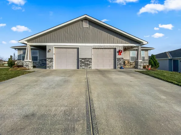 8102 SW 1st St, Blue Springs, MO 64014