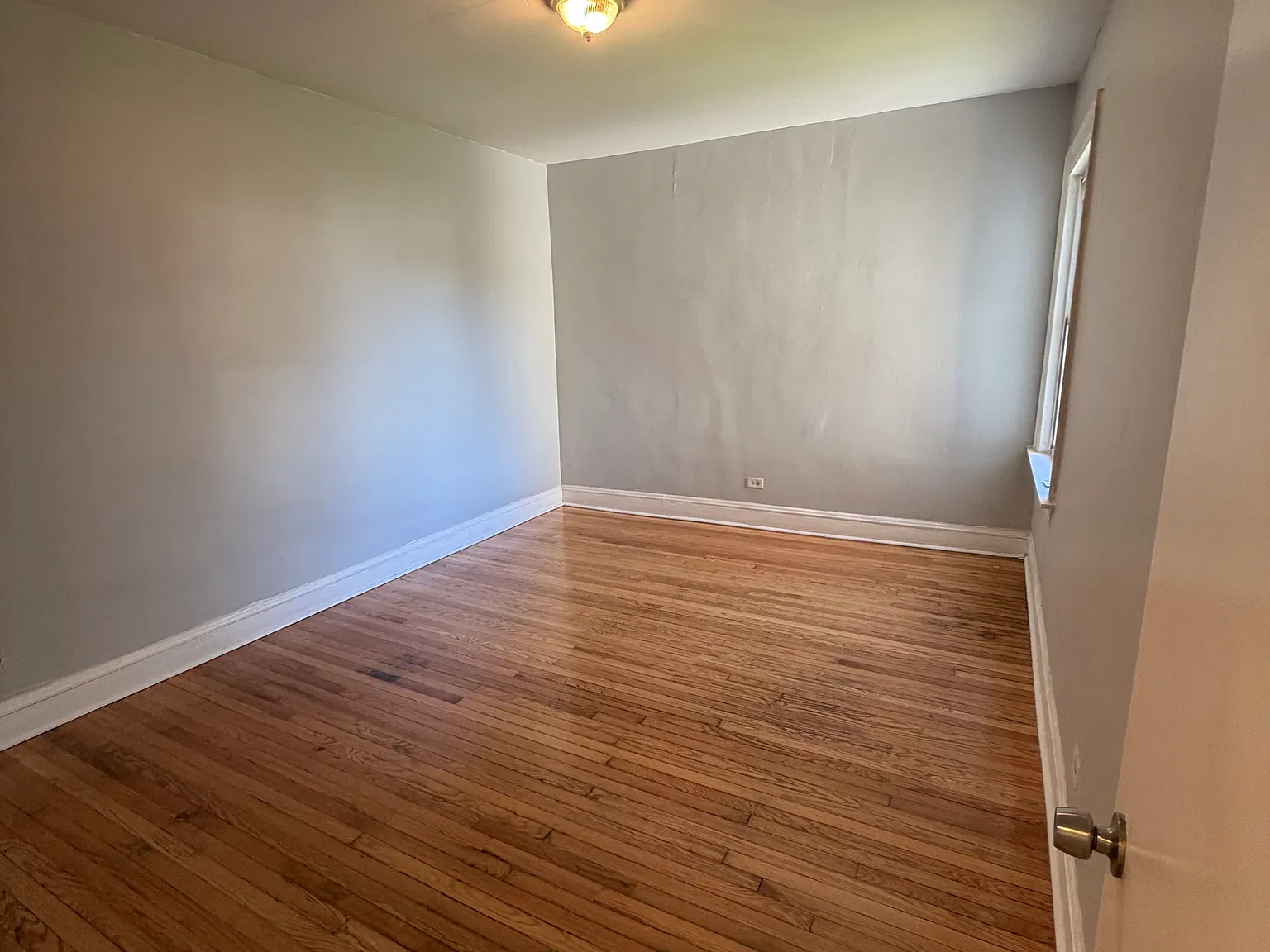 3 bed, 1200 sqft, $1,800 — Photo 4