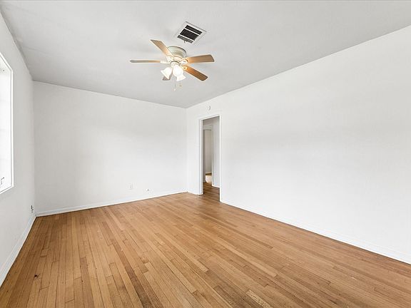 2nd image of 4322 Groton Dr