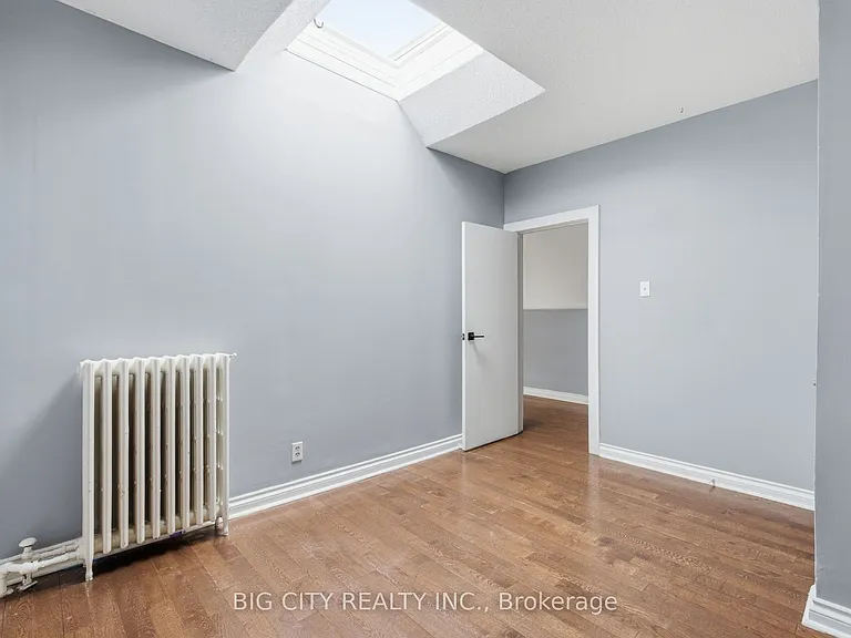 1362 Bathurst St #UPPER — Photo 20