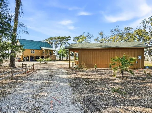 3820 Windy Point Road SW, Supply, NC 28462