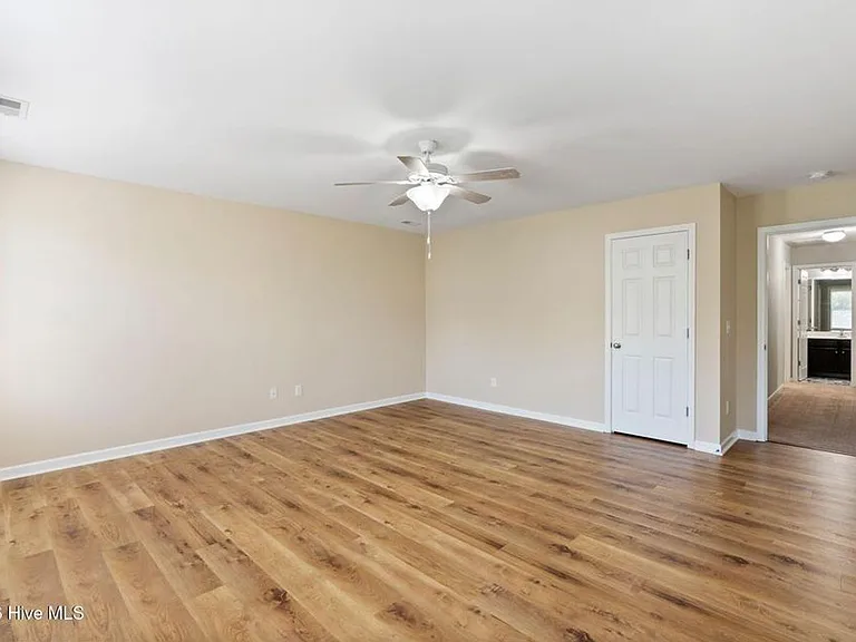 3912 Willowick Park Dr — Photo 23